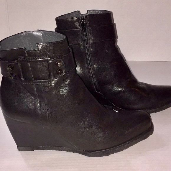 Stuart Weitzman leather wedge boot EUC - Picture 5 of 5